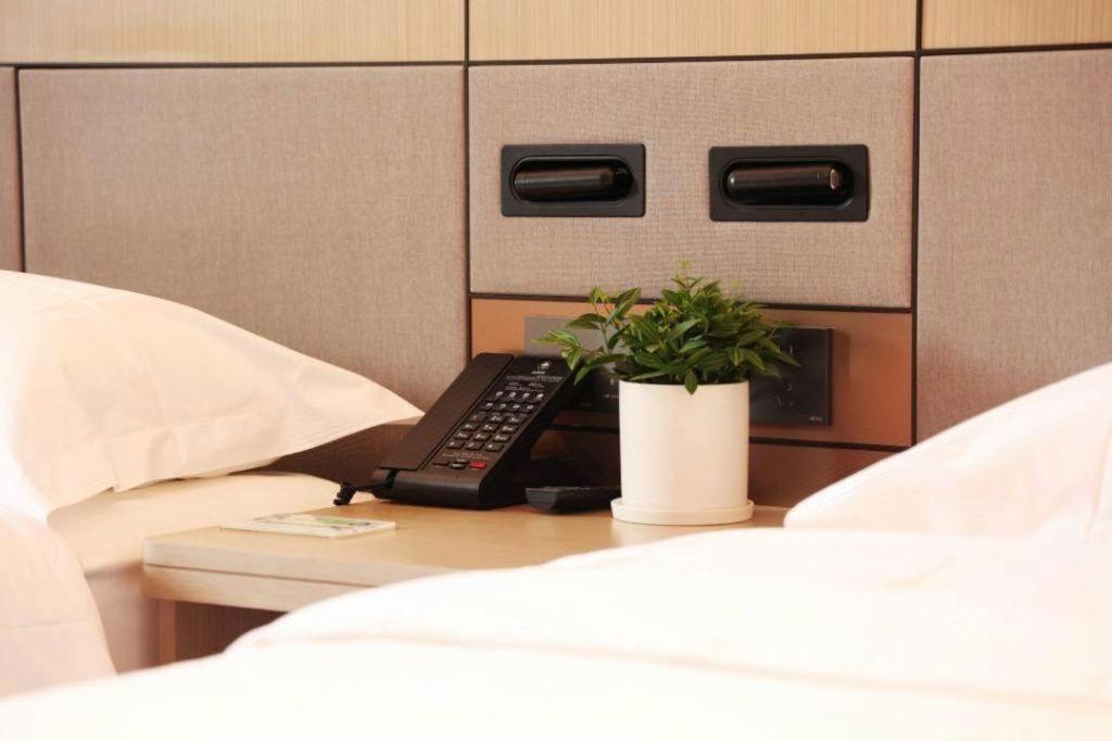 Greentree Inn Suzhou Industrial Zone Yangcheng Lake Weiting Mong Kok Express Hotel Ngoại thất bức ảnh
