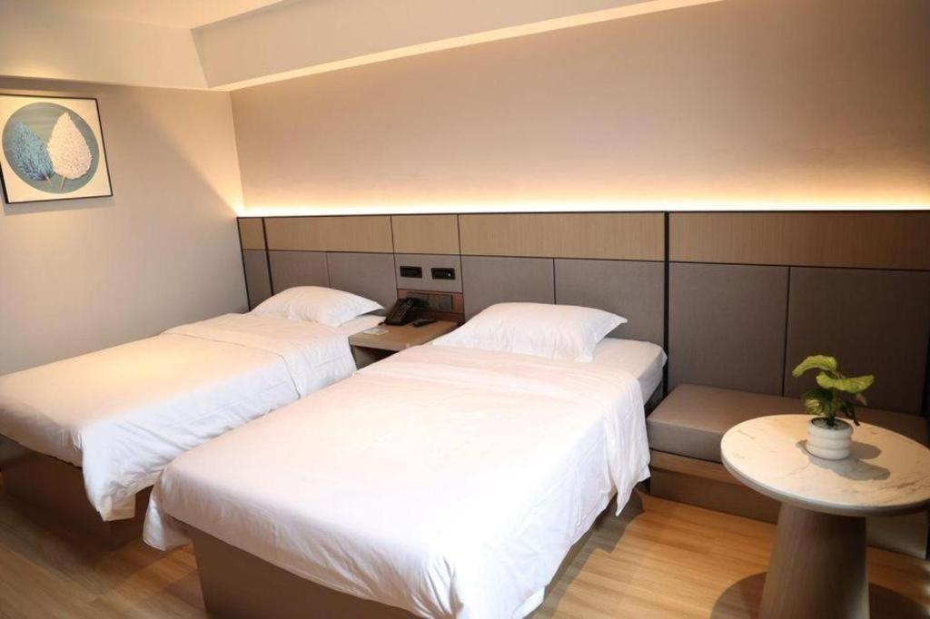 Greentree Inn Suzhou Industrial Zone Yangcheng Lake Weiting Mong Kok Express Hotel Ngoại thất bức ảnh