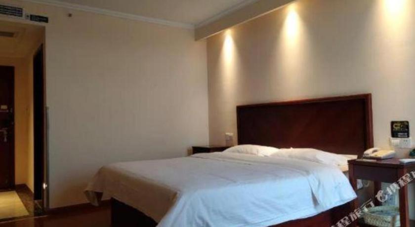 Greentree Inn Suzhou Industrial Zone Yangcheng Lake Weiting Mong Kok Express Hotel Ngoại thất bức ảnh